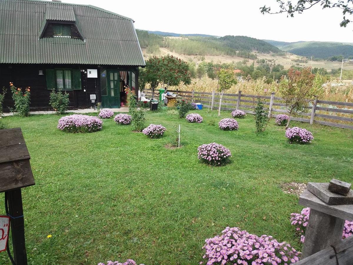 Holiday Home Vila Milka Kremna Eksteriør billede